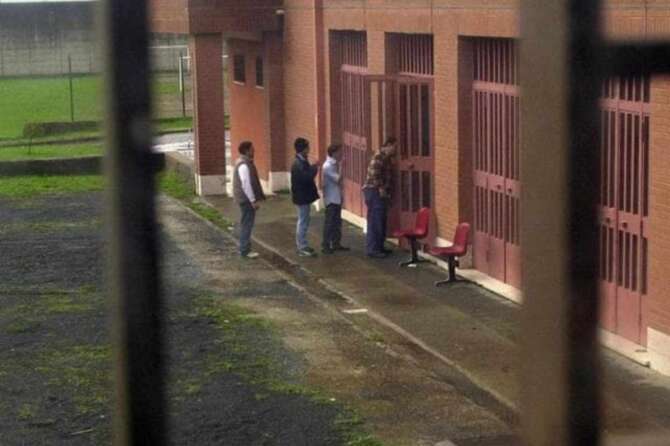 Nel carcere minorile di Casal del Marmo torturano i ragazzini: Meloni che dice?