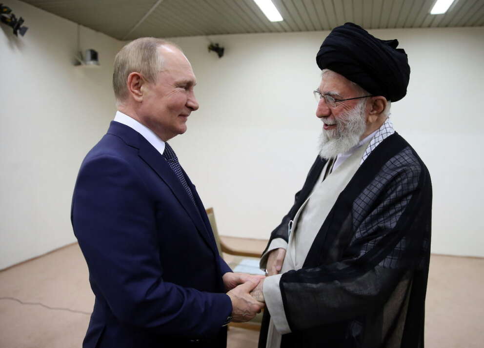 Putin come Khamenei, lo Zar teme per la sua sicurezza e per il dissenso interno: il Cremlino blocca internet a Mosca