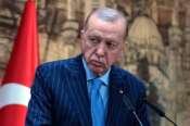 FILE – Turkey’s President Recep Tayyip Erdogan listens as Somalia’s President Hassan Sheikh Mohamud speaks during a joint news conference in Istanbul, Turkey, on Dec. 30, 2025. (AP Photo/Khalil Hamra, File) Associate Press/ LaPresse Only Italy and Spain