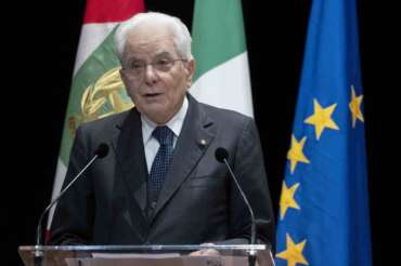 Caso Minetti, Travaglio esce allo scoperto: l’obiettivo è colpire Mattarella