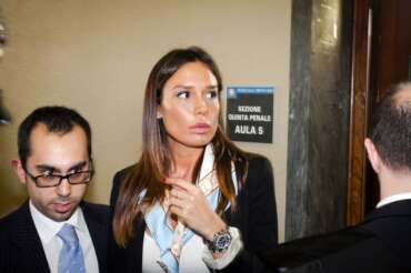 Nicole Minetti insultata per la grazia di Mattarella, speriamo ne arrivino molte altre