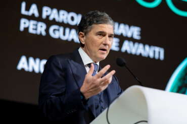 Equalize, chiesto processo per Pazzali: indagini chiuse sui clienti della “centrale di dossieraggio”, ci sono Del Vecchio e Arpe