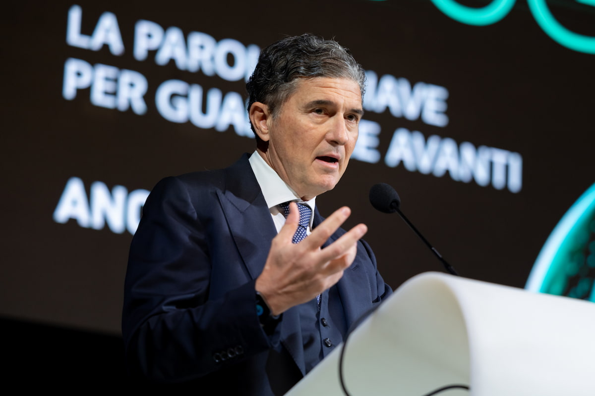 Equalize, chiesto processo per Pazzali: indagini chiuse sui clienti della “centrale di dossieraggio”, ci sono Del Vecchio e Arpe