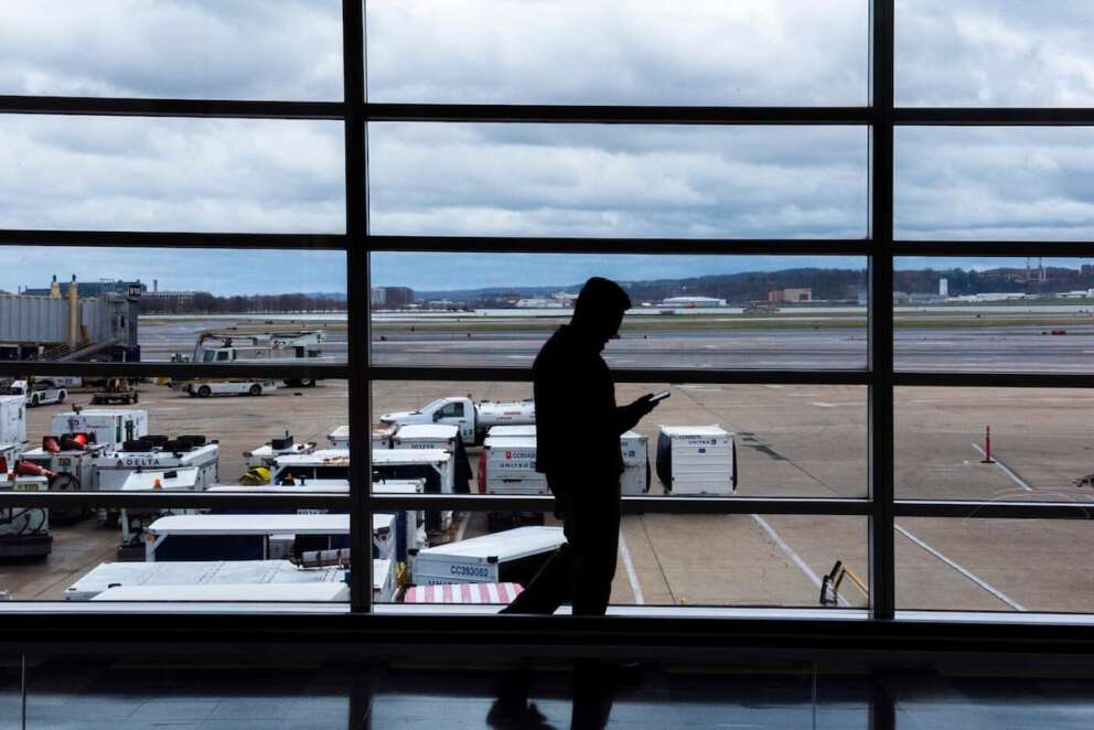 Aeroporti a secco di carburante, l’allarme si allarga negli scali italiani: il fattore Hormuz dietro la crisi del cherosene