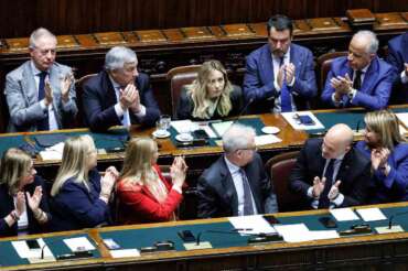 25 aprile, l’Italia festeggia la Liberazione con una legge fascista: si brinda alla Resistenza ma si cancella lo Stato di diritto