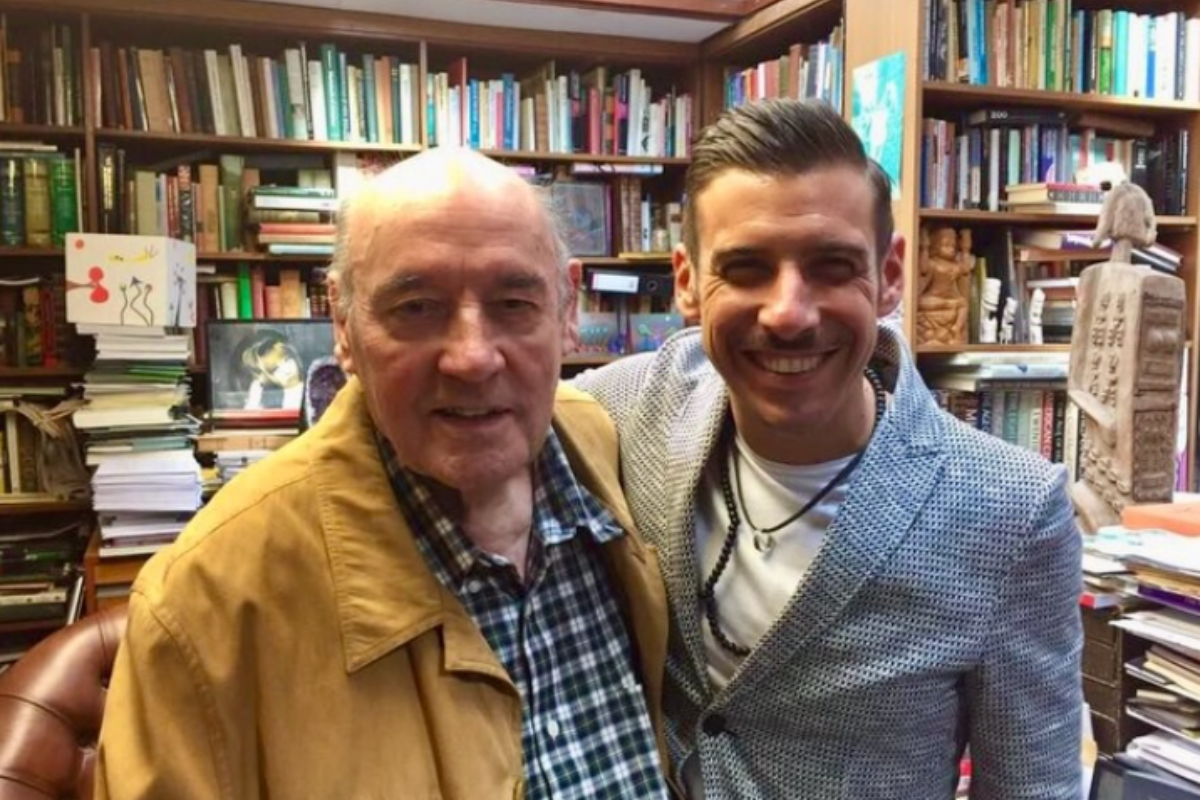 Perché l’essere umano è “la scimmia nuda”: addio a Desmond Morris, morto l’etologo che fece vincere Sanremo a Francesco Gabbani