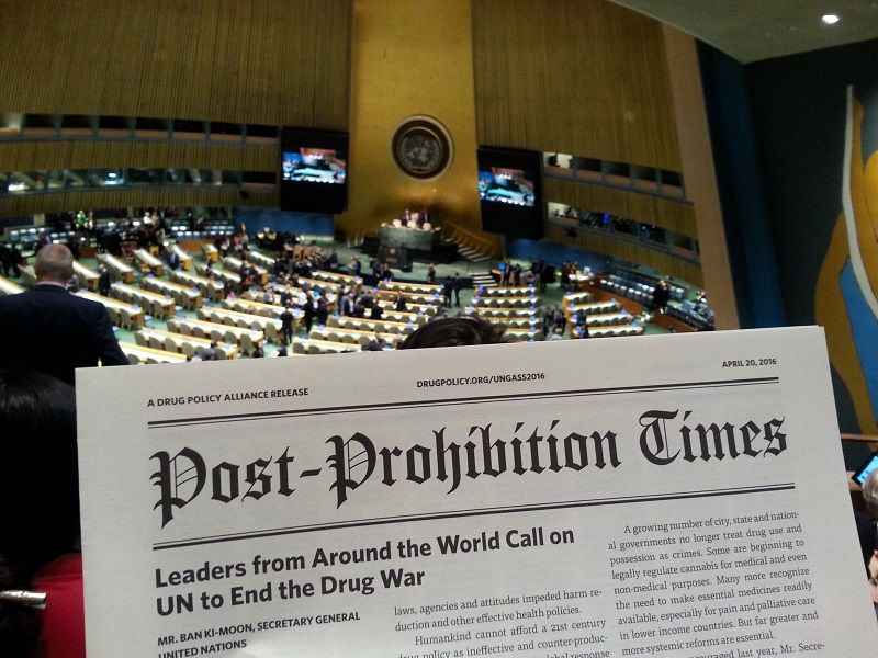 Sulle droghe 10 anni sprecati: aumentano le vittime del proibizionismo