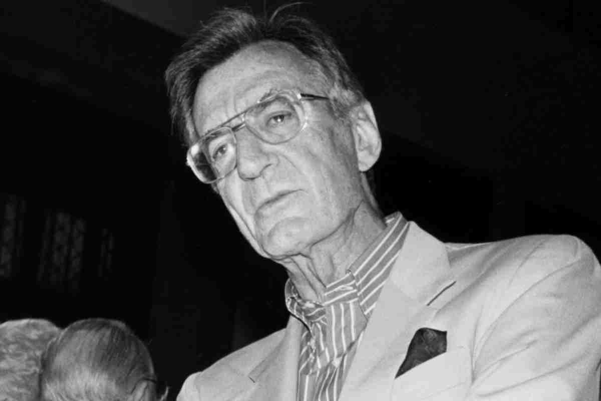 Chi era Carlo Lizzani, il regista partigiano: dagli studenti antifascisti ad “Achtung! Banditi!”