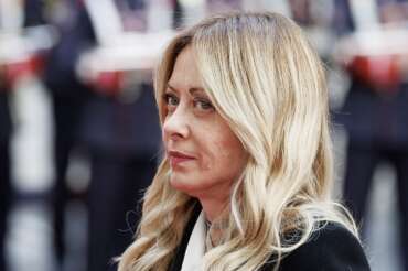 Meloni e il Superbonus “sciagurato” per i conti pubblici: quando i Fratelli d’Italia si schieravano per prorogarlo…