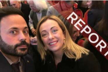 Parlare del selfie di Meloni con l’ex camorrista è come quando gli stolti guardano il dito che indica la Luna…