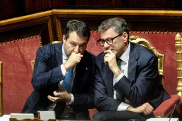 Deficit, scontro nel governo sullo scostamento di bilancio: fallisce il blitz di Salvini per rompere con Bruxelles