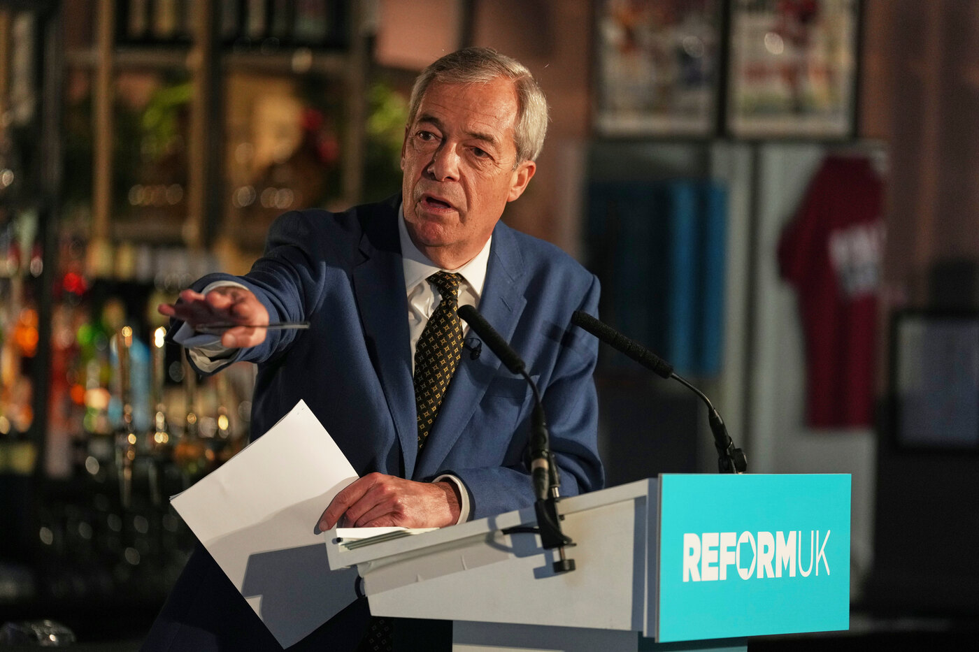 Perché le comunali britanniche sono la Waterloo di Starmer, il boom della destra trumpiana di Farage
