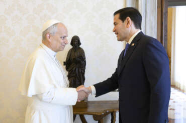 Foto Vatican Media/LaPresse
07-05-2026 Citta’ del Vaticano, Vaticano
Papa Leone XIV riceve Marco Rubio, Segretario di Stato degli Stati Uniti d’America
Cronaca
Nella foto : Papa Leone XIV

DISTRIBUTION FREE OF CHARGE – NOT FOR SALE