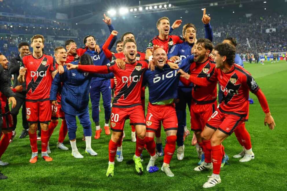 Rayo Vallecano players celebrate their victory at the Conference League semifinal second leg soccer match between Strasbourg and Rayo Vallecano, in Strasbourg, eastern France, Thursday, May 7, 2026. (AP Photo/Antonin Utz)