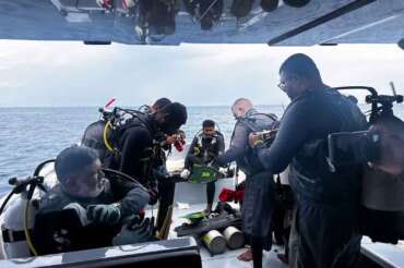 Maldive, i permessi fino a 50 metri: “Ma mancano due nomi e l’immersione nella grotta degli squali”