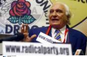 Pannella e Capitini, “compresenti” nella lotta nonviolenta a difesa dei poveri cristi crocifissi della Storia