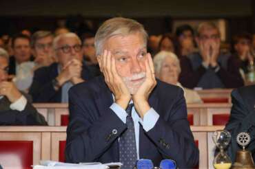 “Oggi servirebbe il realismo di Moro. Il centrosinistra metta da parte i discorsi sulle leadership”, parla Graziano Delrio
