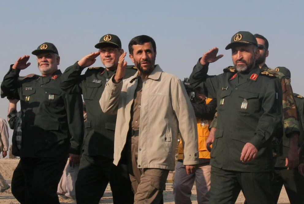 Ahmadinejad nuovo leader dell’Iran, il piano segreto di Trump e Netanyahu per il “regime change” a Teheran dopo la guerra