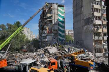 Ucraina, le 30 ore di fuoco sotto i missili e droni russi: così Putin si fa beffe degli sforzi di pace