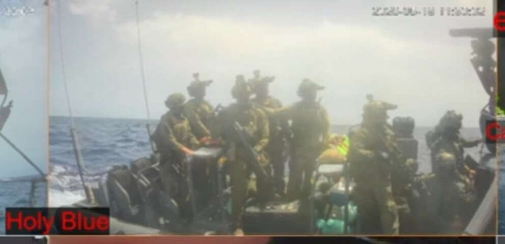 Flotilla attaccata dall’IDF al largo di Cipro: persi i contatti con 23 barche dirette a Gaza, fermati almeno 7 italiani