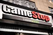 GameStop, offerta da 56 miliardi per eBay: la catena di videogiochi protagonista del “meme stock” punta al colpo grosso