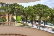 Morto lo studente di Monopoli caduto dal balcone di un hotel: era in gita scolastica a Lignano Sabbiadoro, indaga la Procura