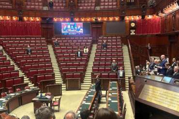 Matteotti, il ricordo alla Camera e l’assenza di Fratelli d’Italia: i meloniani non volevano confondersi con gli antifascisti…