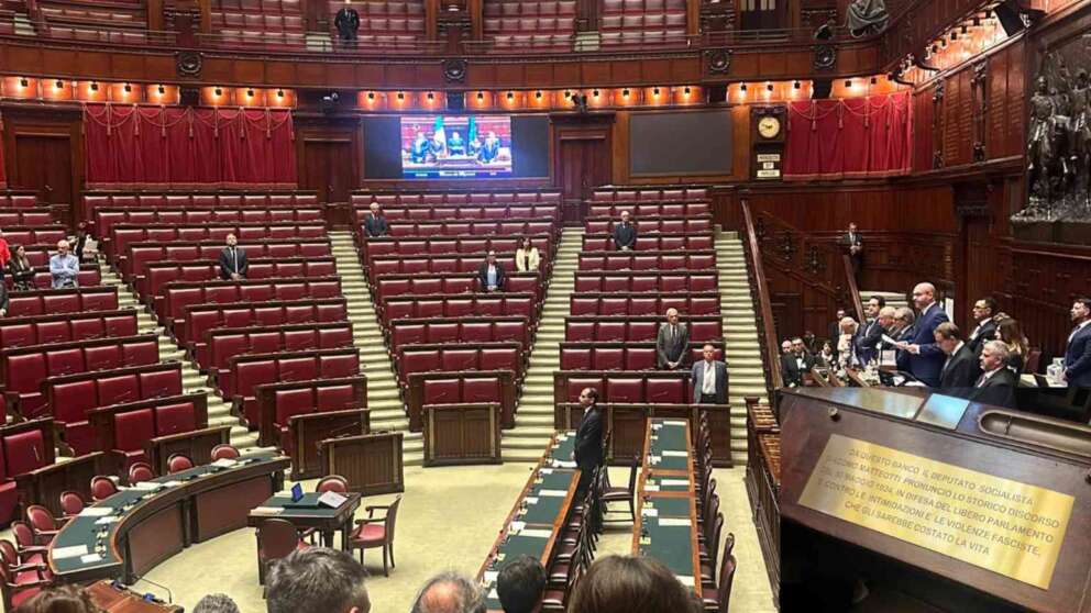 Matteotti, il ricordo alla Camera e l’assenza di Fratelli d’Italia: i meloniani non volevano confondersi con gli antifascisti…
