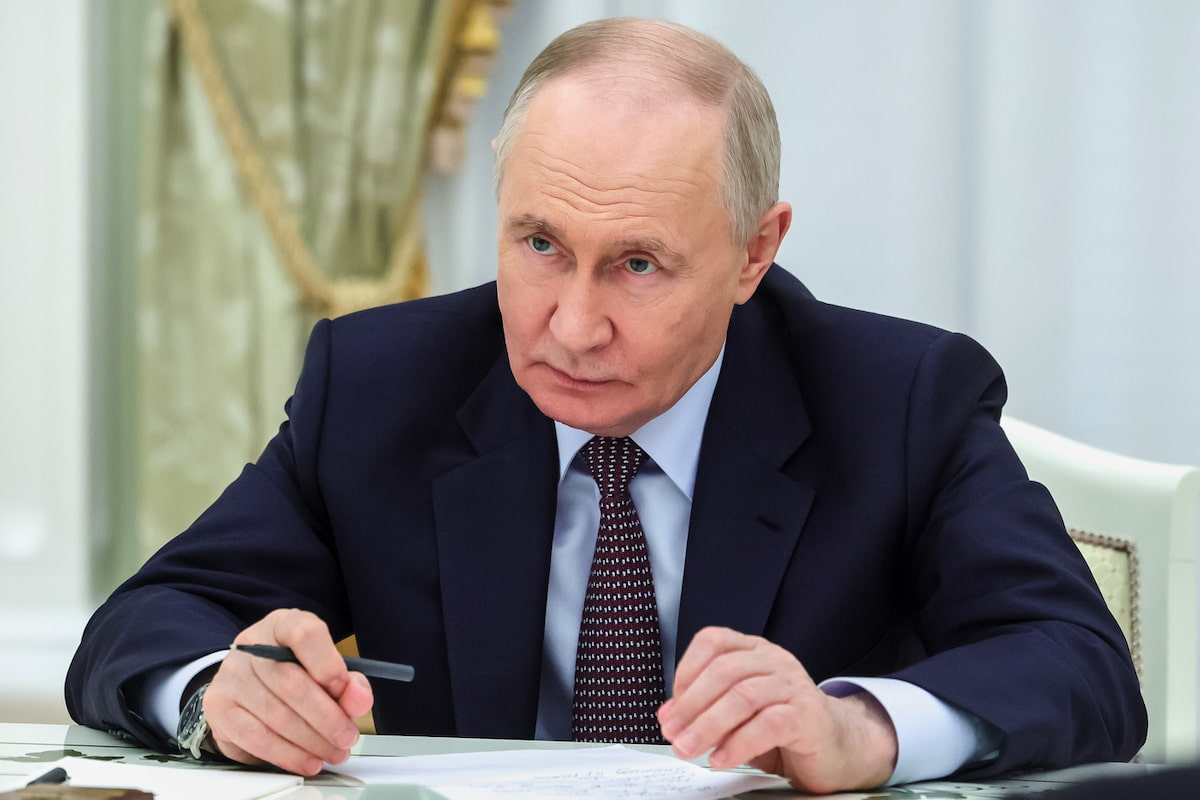 Putin blindato tra misure di sicurezza estreme e pochi contatti: i timori dello Zar tra attentati e il rischio di un golpe