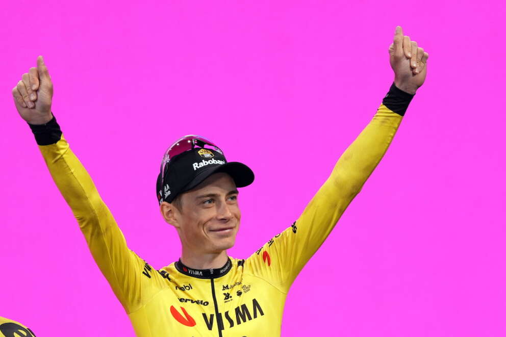 Giro d’Italia, dalla Bulgaria a Roma inizia la sfida di Vingegaard per la “Tripla corona”: l’Italia spera in Pellizzari