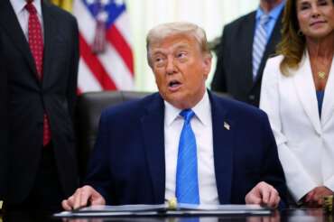 Guerra in Iran senza fine: pace annunciata 38 volte, ma Trump annuncia altre bombe