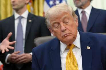 Trump ‘sfiduciato’ dai repubblicani: il Senato limita i poteri di guerra del tycoon