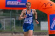 Alex Schawzer positivo al doping per la terza volta, il marciatore italiano sospeso dalla Nada: “Innocente, ma non mi difenderò”