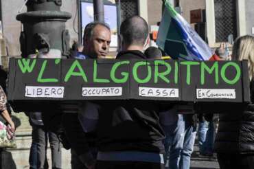 Poca politica, molto odio: così le big tech si sono mangiate la democrazia