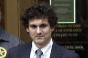 Bankman-Fried, ex re delle criptovalute, vuole la grazia presidenziale di Trump: sta scontando 25 anni in carcere per frode