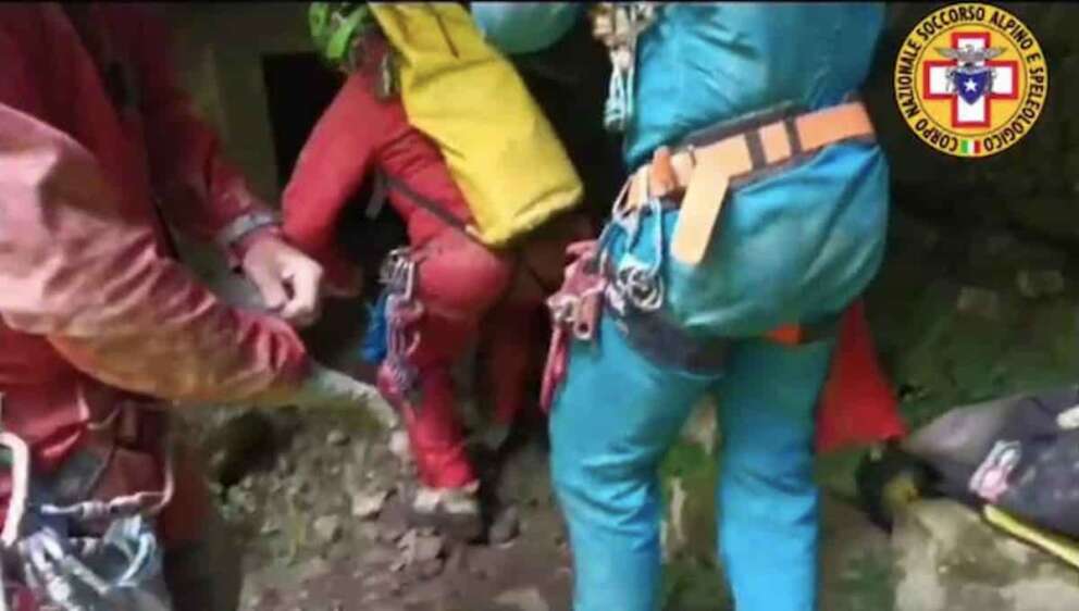 FOTO DA SOCCORSO SPELEOLOGICO ALPINO