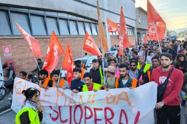 Padroni e caporali aggrediscono gli operai in picchetto a Seano per liberare le merci dalla morsa dello sciopero