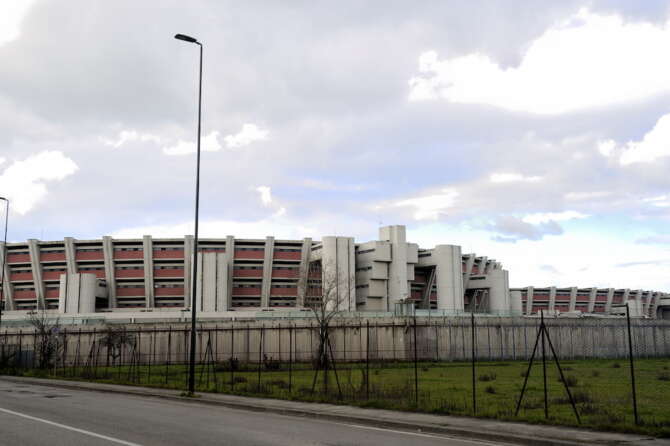 Sollicciano, sequestrate sette sezioni del carcere fiorentino: violate norme su salute e sicurezza, 200 detenuti da trasferire