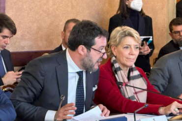 Olimpiadi Milano-Cortina, indagata la dirigente del ministero dei Trasporti Pellegrini: è il braccio destro di Salvini