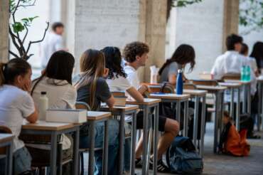 Maturità, la seconda prova: Quintiliano al classico, dal lago di Bracciano al terremoto in Friuli per lo Scientifico