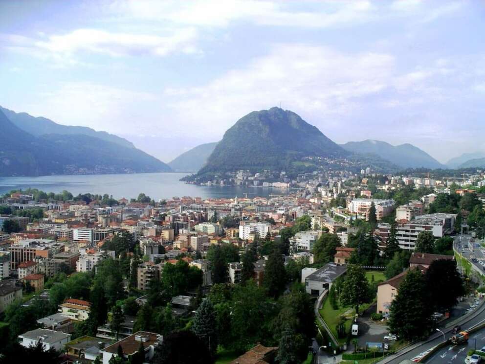 Svizzera, fallisce il referendum anti-immigrazione per limitare a 10 milioni la popolazione