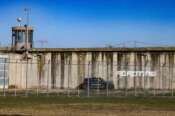 Le carceri toscane scoppiano, la soluzione del Dap: “I detenuti dormano per terra”